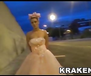 Krakenhot - Public submission with a Hard Bride Outdoor BDSM